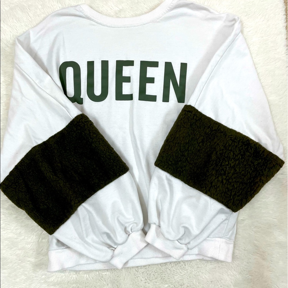Queen Girls Letter Print Pullover